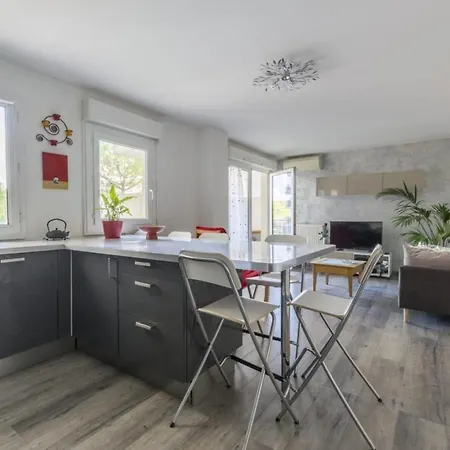 Beautiful Port Marianne Apt, Private Parking, 4 People *