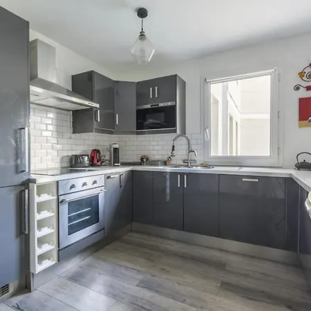 Beautiful Port Marianne Apt, Private Parking, 4 People * Монпелье