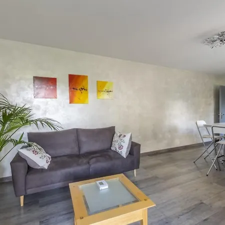Beautiful Port Marianne Apt, Private Parking, 4 People *