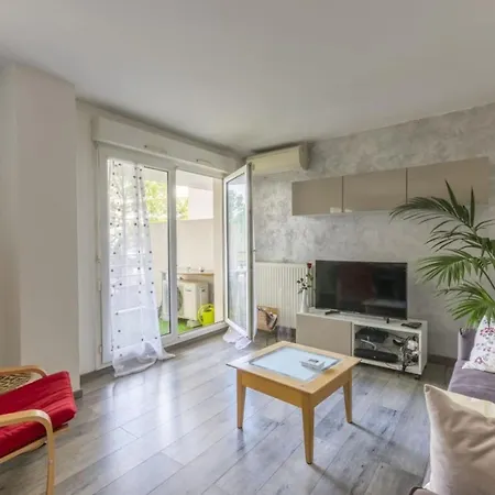 Beautiful Port Marianne Apt, Private Parking, 4 People Appartement
