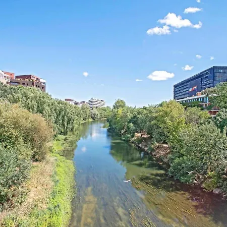 Appartement Beautiful Port Marianne Apt, Private Parking, 4 People *